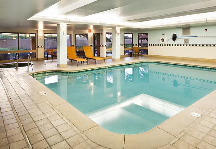 Courtyard South Hotel 3*